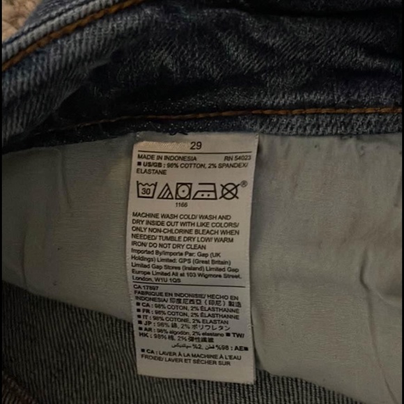 Super cute Gap jeans size 29! - Picture 2 of 3